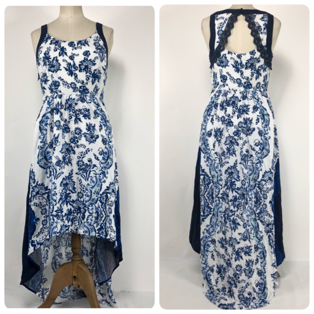 Elle blue floral high low maxi dress. Size Small